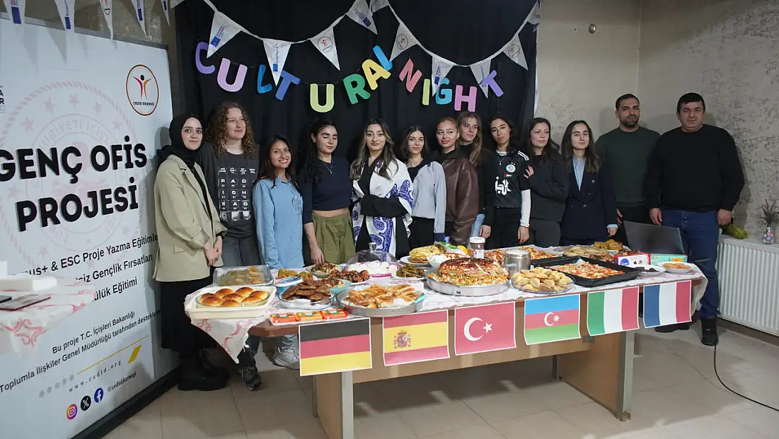 8 farklı ülkeden gönüllüler Siirt kültürünü yakından tanıdı