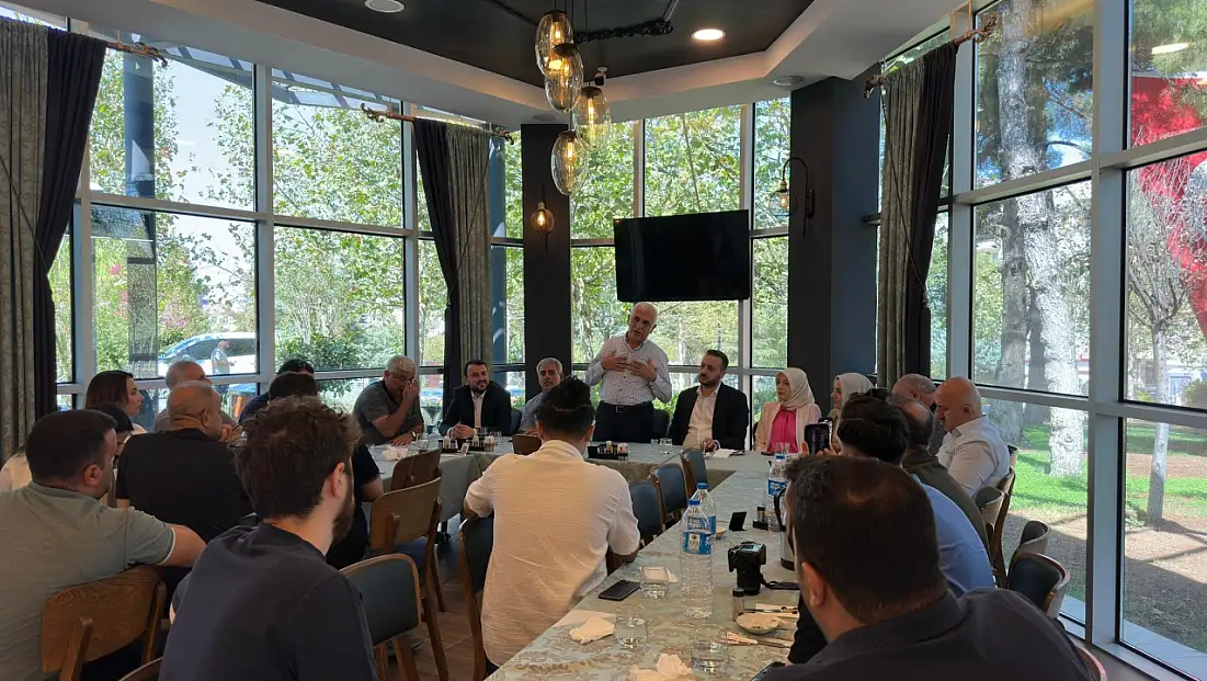 AK Parti Heyeti Siirt’te Basın İle Bir Araya Gelerek Değerlendirmelerde Bulundu!