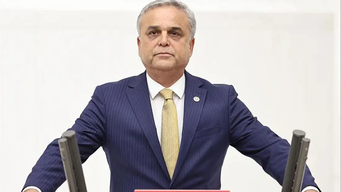 CHP'den istifa eden milletvekili AK Parti'ye geçeceğini açıkladı