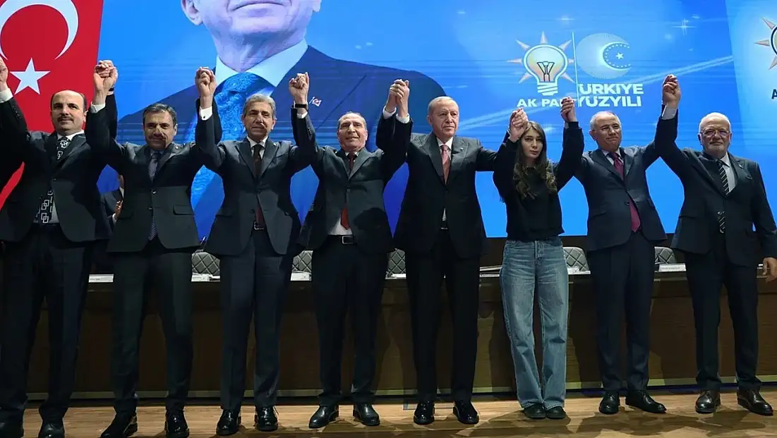 Dört belediye başkanı daha AK Parti’ye katıldı