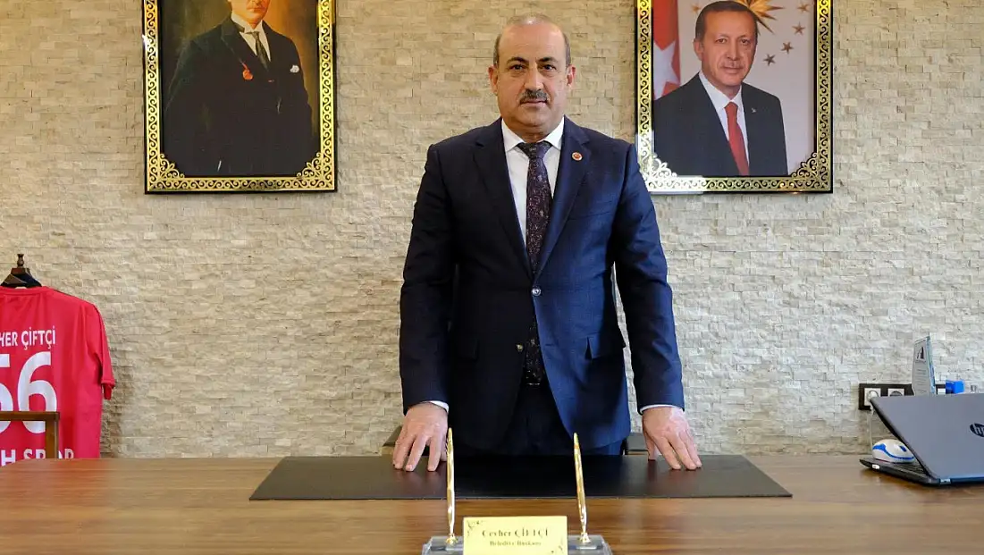 Eruh Belediye Başkanı Çiftçi’den 24 Kasım Öğretmenler Günü Mesajı