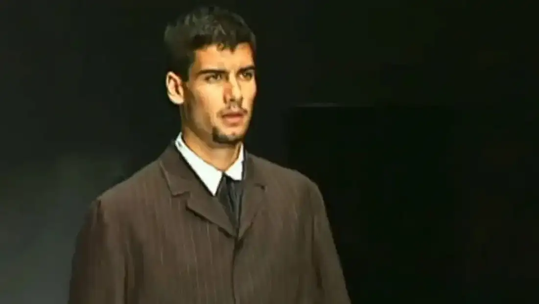 Nereden nereye! Futbol Tutkunları Bu Adamın Kim Olduğunu Öğrenince Çok Şaşıracak!