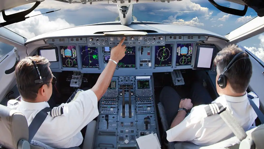 Pilot Maaş Bordrosunu Paylaştı: Yıllık Geliri Görenler Şaşkınlığını Gizleyemedi