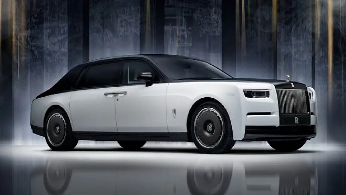 Rolls-Royce’tan 100 Yıllık Efsaneye Özel Saygı Duruşu: Sadece 25 Adet Üretilen Phantom Centenary Private Collection Tanıtıldı
