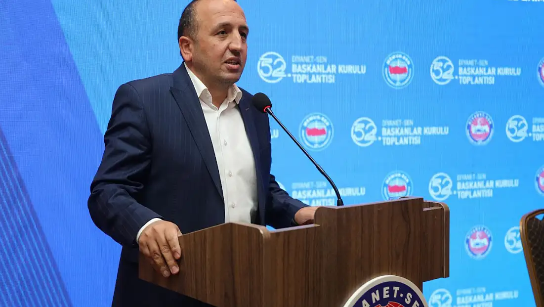 Siirt Diyanet-Sen Şube Başkanı Hamit Evin, Trabzon’daki Başkanlar Kurulu Toplantısı’nda Siirtli Din Görevlilerinin Sorunlarını Dile Getirdi