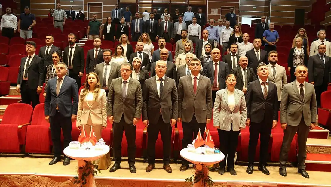 Siirt İl Sağlık Müdürlüğü, Diyarbakır’daki Bölgesel İl Değerlendirme Toplantısına Katıldı