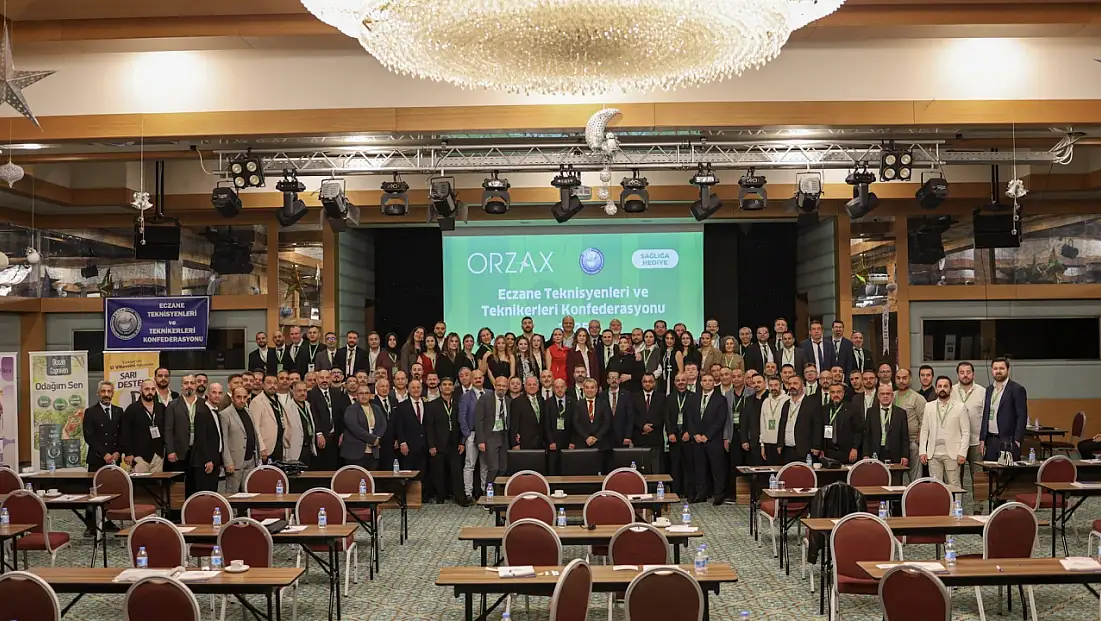 Siirt, KKTC’de düzenlenen 2025 Eczane Teknisyenleri Zirvesi’nde güçlü şekilde temsil edildi