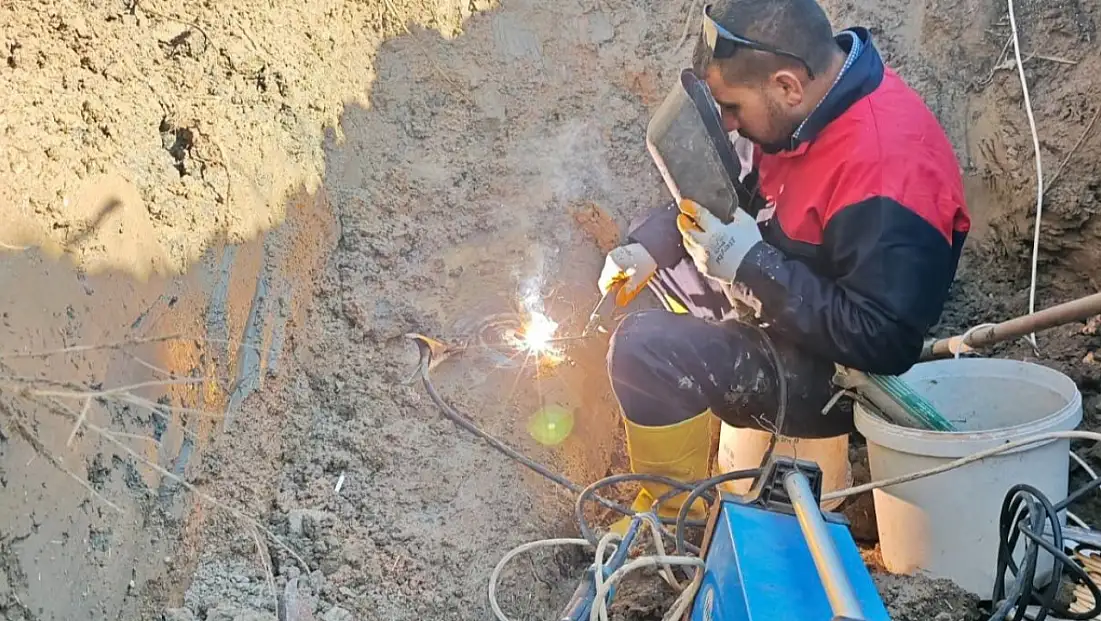 Siirt Kurtalan’da Ana Su Hattında Meydana Gelen Arıza Giderildi