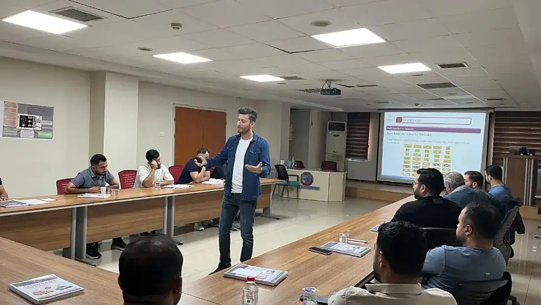 Siirt’te Ambulans Sürüş Güvenliği Eğitimi Tamamlandı
