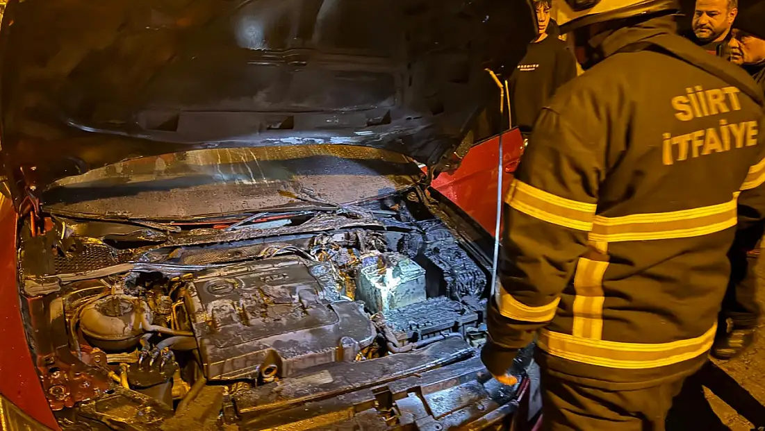 Siirt’te Gece Vakti Araç Yangını