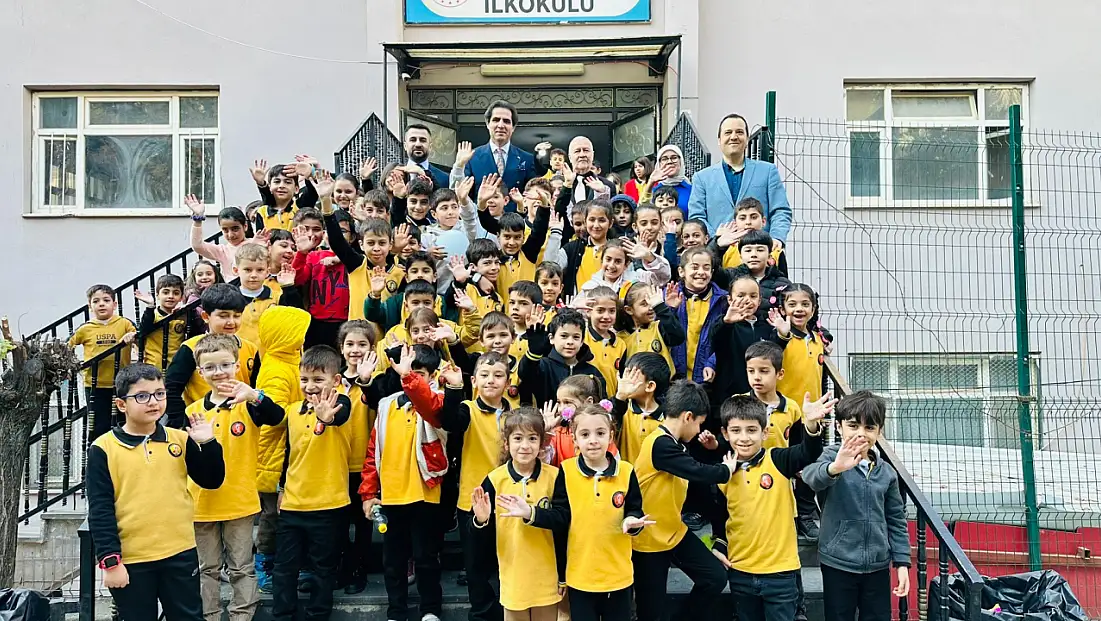 Siirt’te “Geleceğe Sayfa Çeviriyor” Projesi Kapsamında Yeni Kütüphane Açıldı