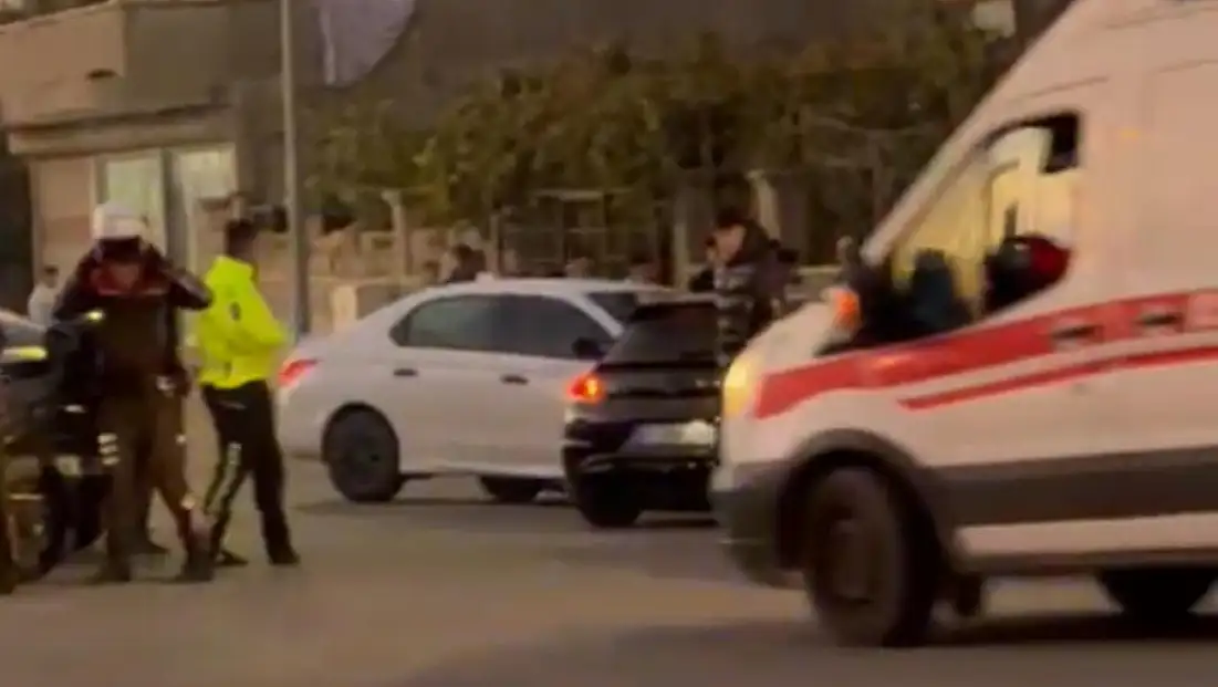 Siirt’te İki Araç Kafa Kafaya Çarpıştı: 4 Yaralı