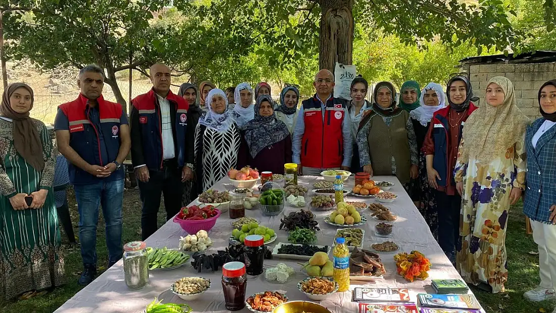 Siirt’te Kadın Çiftçiler Günü Kutlaması