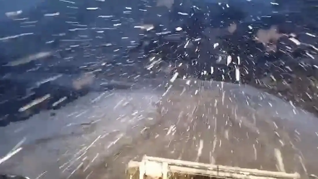 Siirt’te kar yağışı etkili oldu, ekipler yol açma çalışmalarına başladı