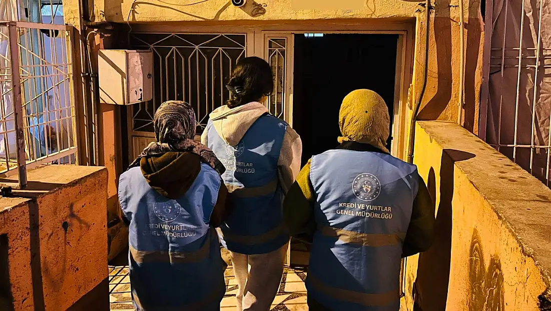 Siirt’te ''Komşum Projesi'' Sürüyor: Öğrenciler Her Akşam Kapı Kapı Umut Taşıyor