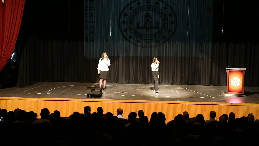 Siirt’te Liseler Arası Şiir Okuma Yarışması Finali ve Müzik Dinletisi Düzenlenecek