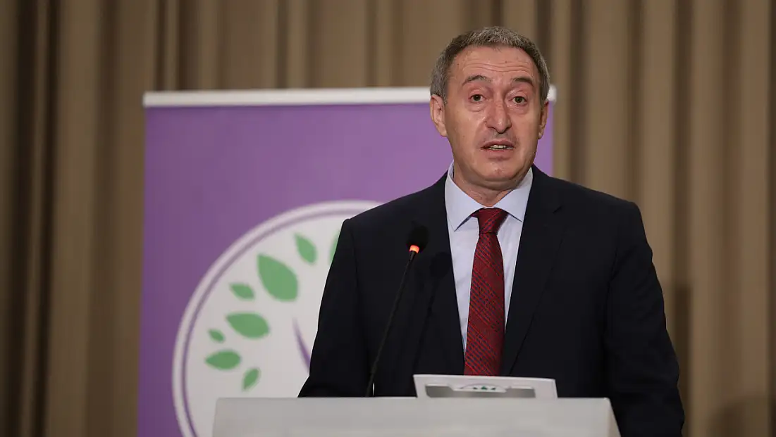 Tuncer Bakırhan’dan CHP’ye Tepki: “Bu Yangını Söndürmeye Koşmayanlara Oyla Cevap Verilecek”