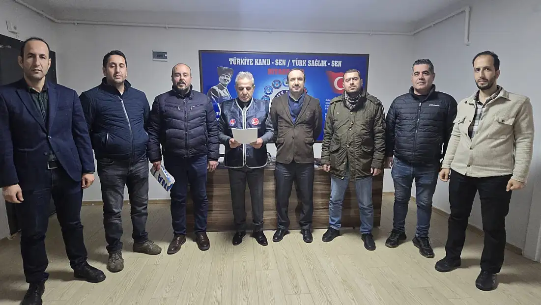 Türkiye Kamu-Sen’den maaş tepkisi: 'Enflasyon kadar zam değil, refah payı istiyoruz'