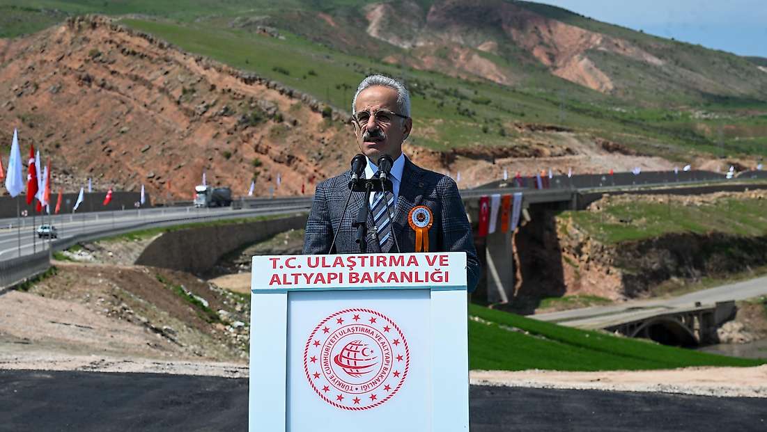 Ulaştırma Bakanı Uraloğlu Siirt’e Geliyor