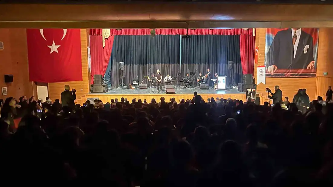 Siirt'te yeni atanan öğretmenlere, Öğretmenler Günü’nde yemin töreni düzenlendi