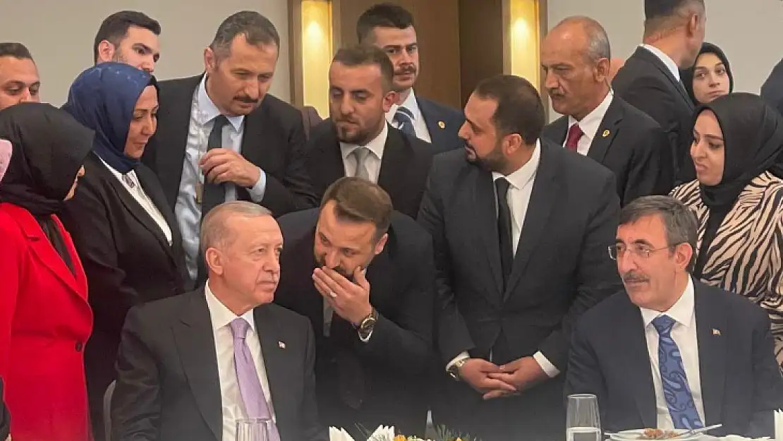 AK Parti Siirt İl Başkanı Özturan, Siirt'in Sorunlarını Cumhurbaşkanı Erdoğan'a Bire Bir Anlattı! Erdoğan: 'Siz Bensiniz, Ben Gibi Davranın'