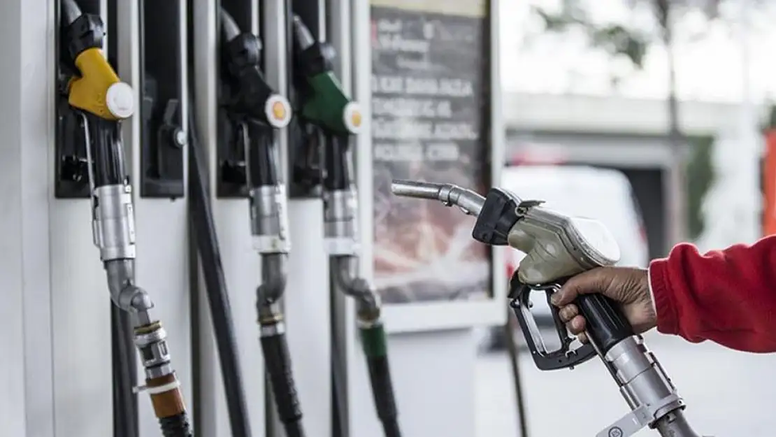Akaryakıta Gece Yarısı Zam Geldi! Peki Siirt'te Benzin, Motorin ve LPG Litre Fiyatı Ne Kadar Oldu? İşte 27 Ağustos 2025 Güncel Fiyatları