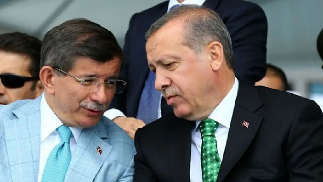 Davutoğlu AK Parti'ye Geri mi Dönüyor? Gelecek Partisi'nden Gündem Yaratacak Açıklama