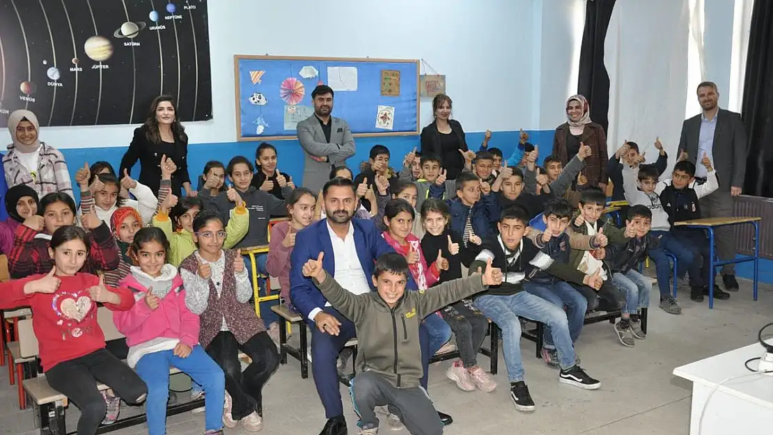 DİCLE ELEKTRİK, ENERJİ VERİMLİLİĞİ HAFTASI'NDA  SİİRT'TE 700 ÖĞRENCİYE ULAŞTI