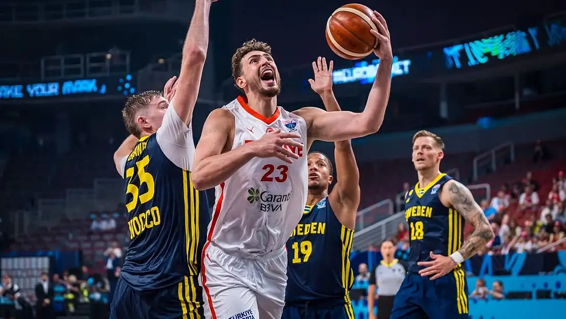EuroBasket 2025'te 12 Dev Adam Çeyrek Finalde!
