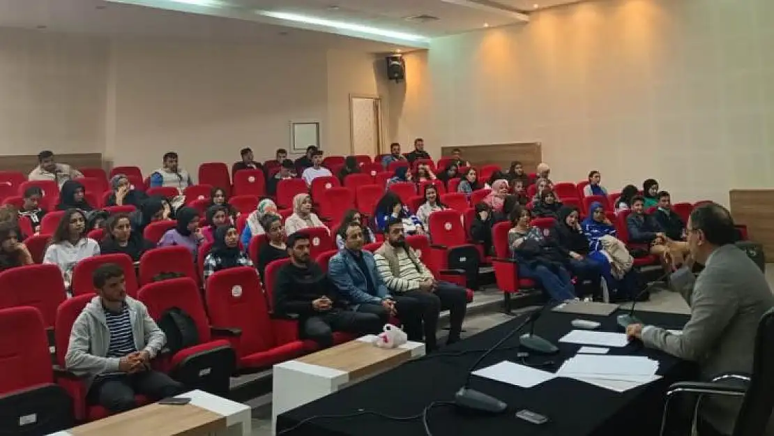 GAÜN'de 18 Mart Çanakkale Zaferi konferansı