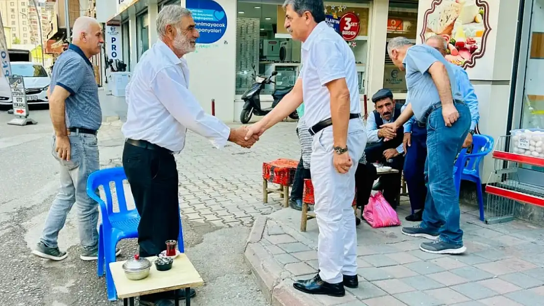 Kurtalan'da Belediye Eş Başkanları Vatandaşlarla Buluştu