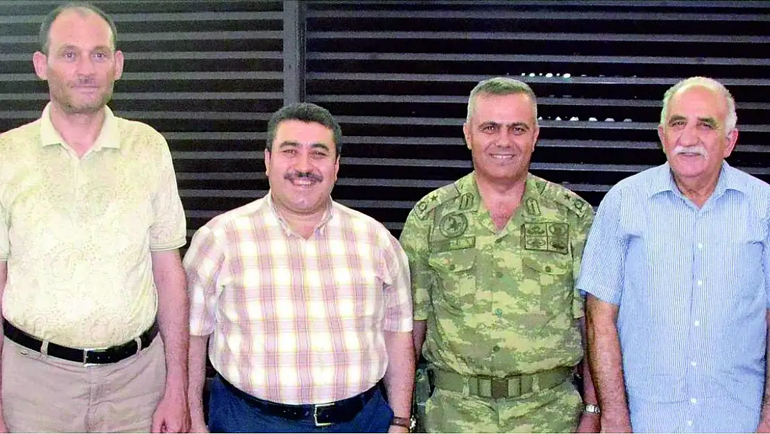 LİBYA'DA TANIDIK BİR KOMUTAN TUĞGENERAL HALİL SOYSAL VEYA MEŞHUR LAKABIYLA (KARA PENÇE)