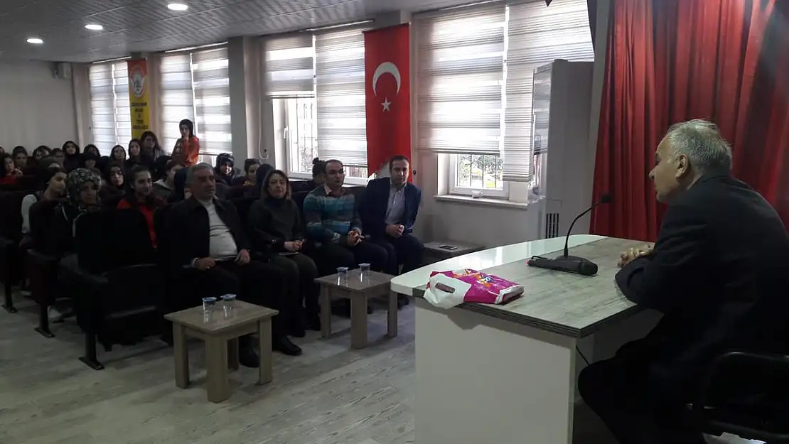 MERGEN, ÖĞRENCİLERE DENEYİMLERİNİ AKTARDI