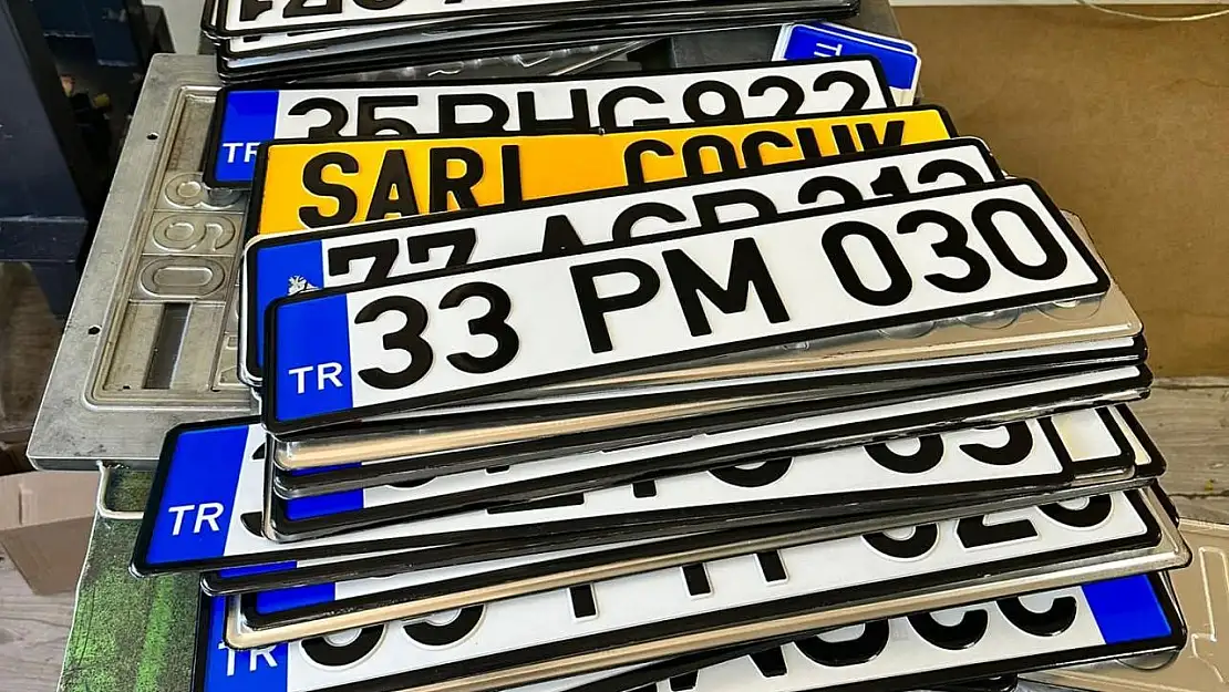 Plakalarda Yeni Düzenleme! Kurala Uymayana 3.809 TL Ceza