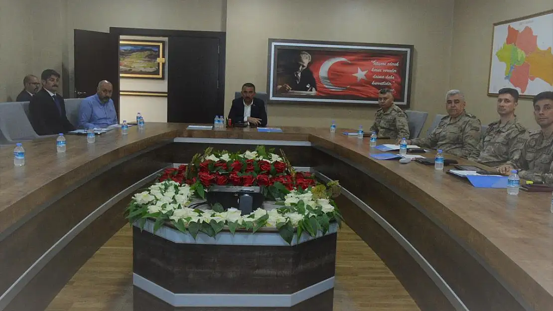 Seçim Güvenliği Toplantısı Vali Osman Hacıbektaşoğlu Başkanlığında Yapıldı