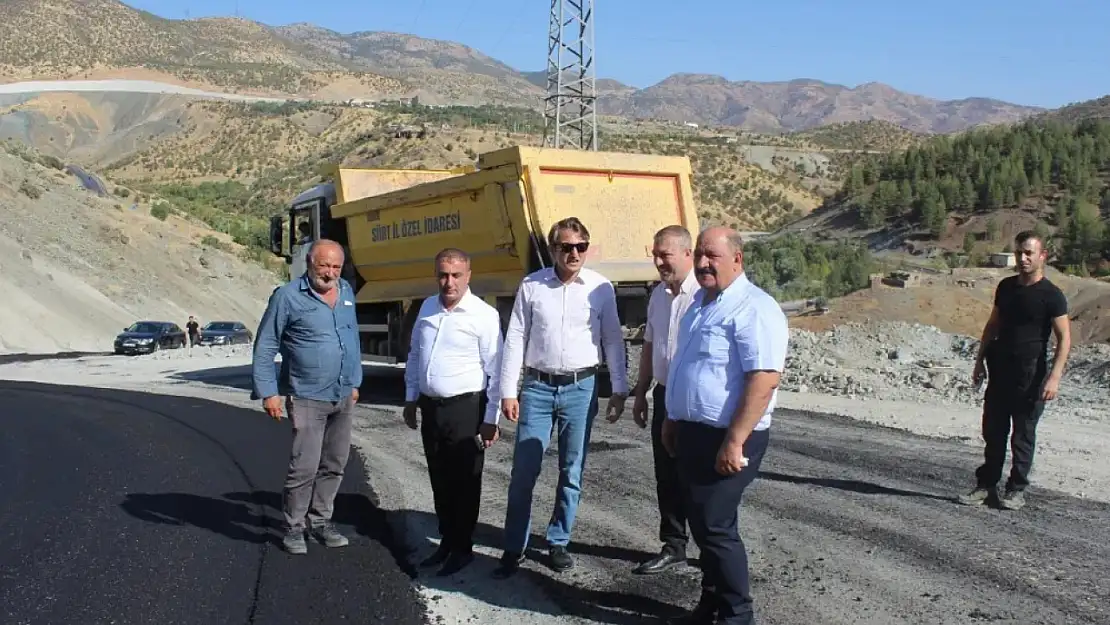 Siirt Baykan'da Derince–Günbuldu–Çamtaşı grup yolu asfalt çalışmaları incelendi