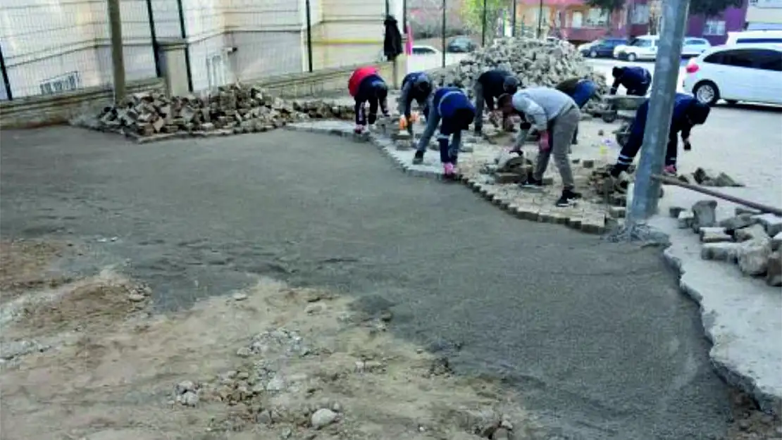 Siirt Belediyesi Fen İşleri Müdürlüğü Çalışmalarına Devam Ediyor