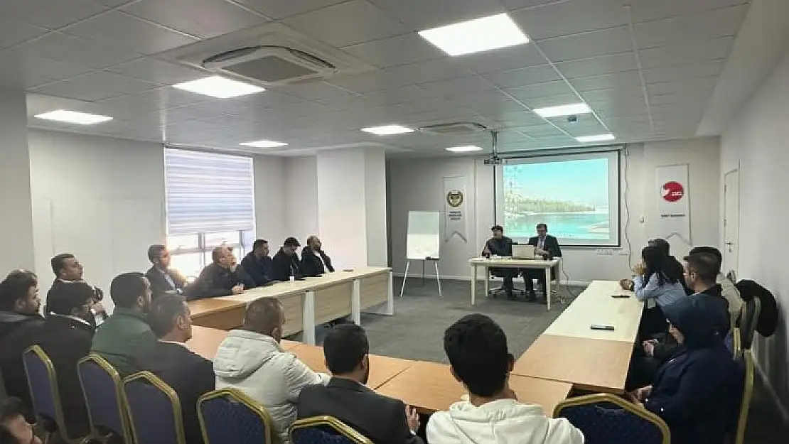 Siirt Eğitim Sen Panele Katıldı