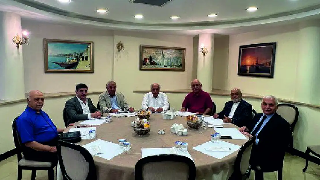 Siirt Milletvekilleri Toplandı