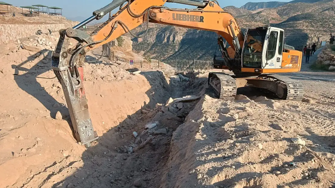 Siirt Özel İdaresi Rasıl Hacar ve Bazı Köylerde Altyapı Çalışmaları Başlattı