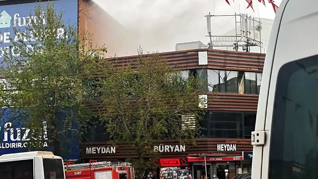 Siirt'te Büryan Salonunda Yangın Paniği: İtfaiye Ekipleri Sevk Edildi