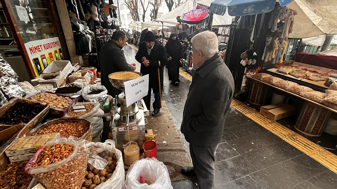 Siirt'te Ramazan öncesi çarşıda hareketlilik: Esnaf ikiye bölündü