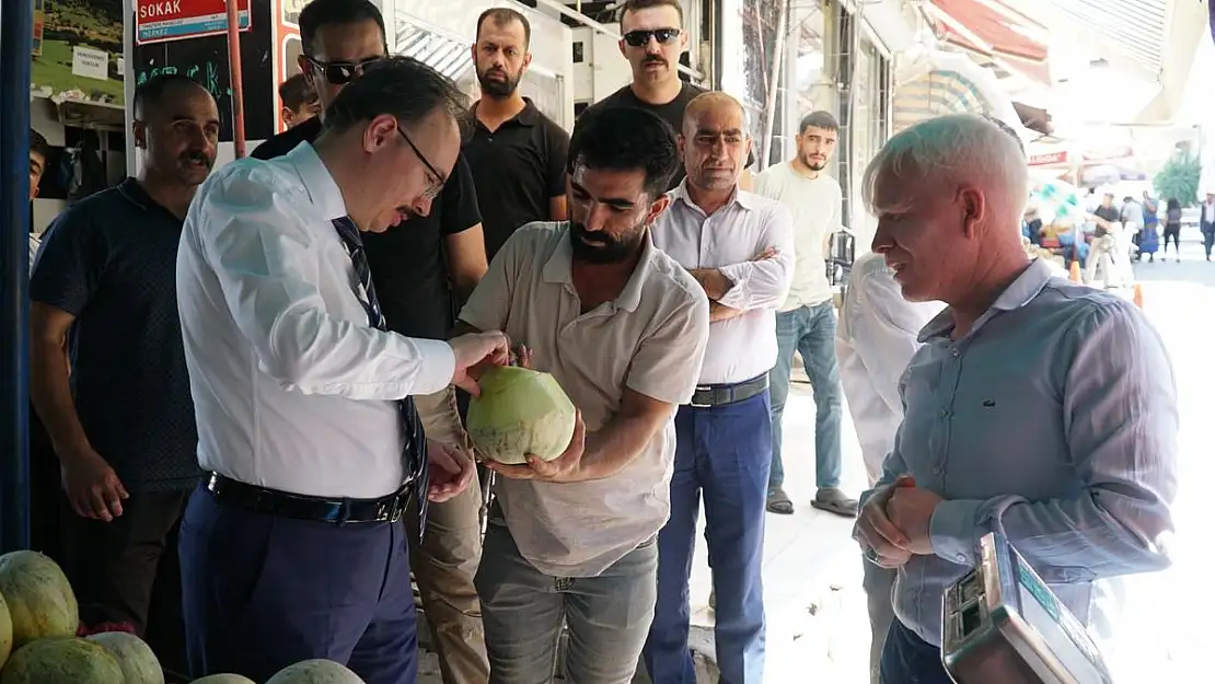Siirt Valisi'nden Esnaflara ve Vatandaşlara Ziyaret