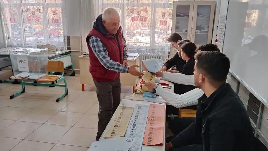 Siirtliler Sandık Başına Gitti