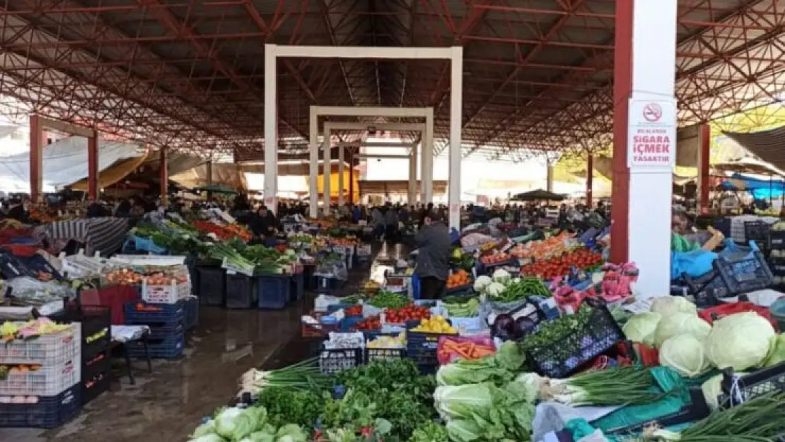Siirt'te Kış Sebzeleri Tezgahlarda