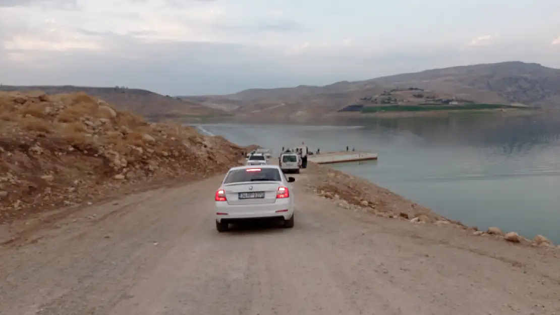 Siirt'te Köprüleri Yapılmadığı İçin Eziyet Çekiyorlar!