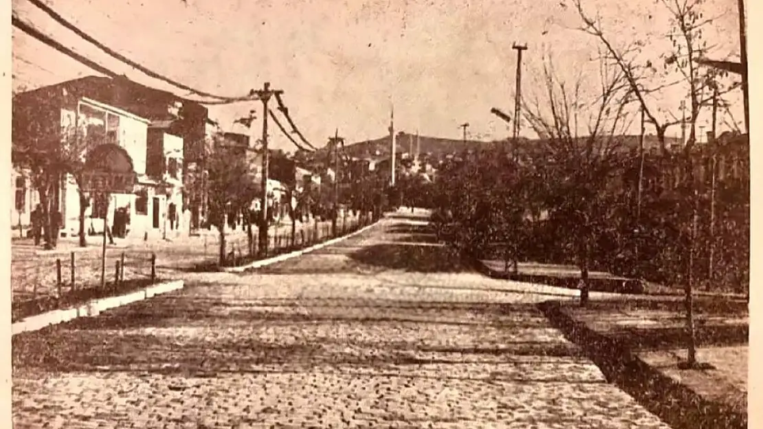 Tarihi Kareler: 1960'ta Siirt'in Şehir Girişi Böyle Görünüyordu