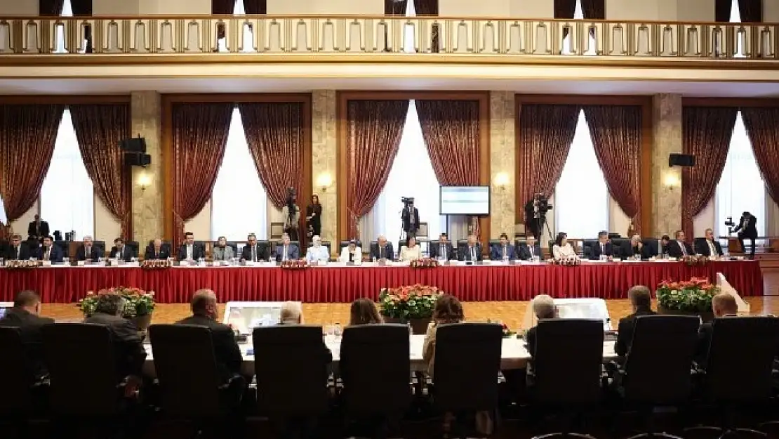 TBMM'deki Komisyon Bu Hafta Baro Başkanları ve eski TBMM Başkanlarını Dinleyecek
