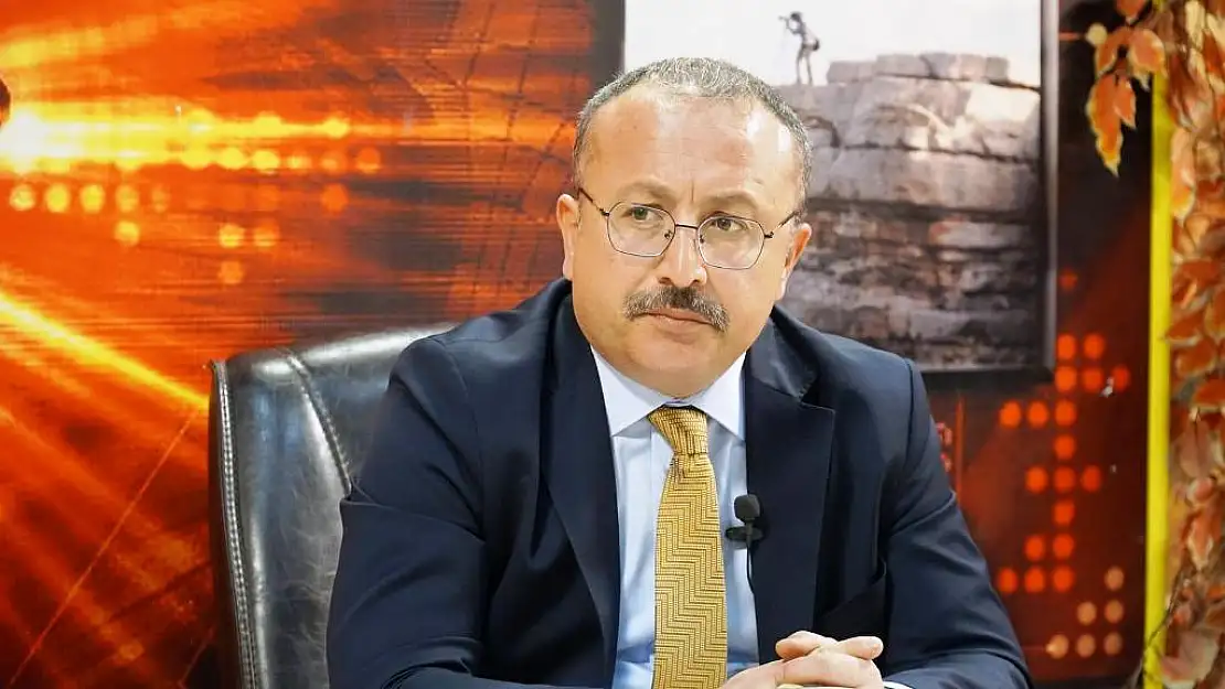 VALİ ATİK, KORONAVİRÜS SALGINI SEBEBİYLE '48 SAAT EVLERDEN ÇIKMAMA' ÇAĞRISINDA BULUNDU