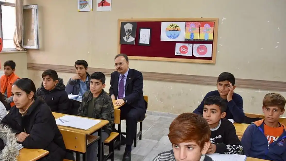 Vali Dr.Kemal Kızılkaya'dan Pirinçli Köyü Şehit Faik Yüce İlköğretim Okuluna Ziyaret